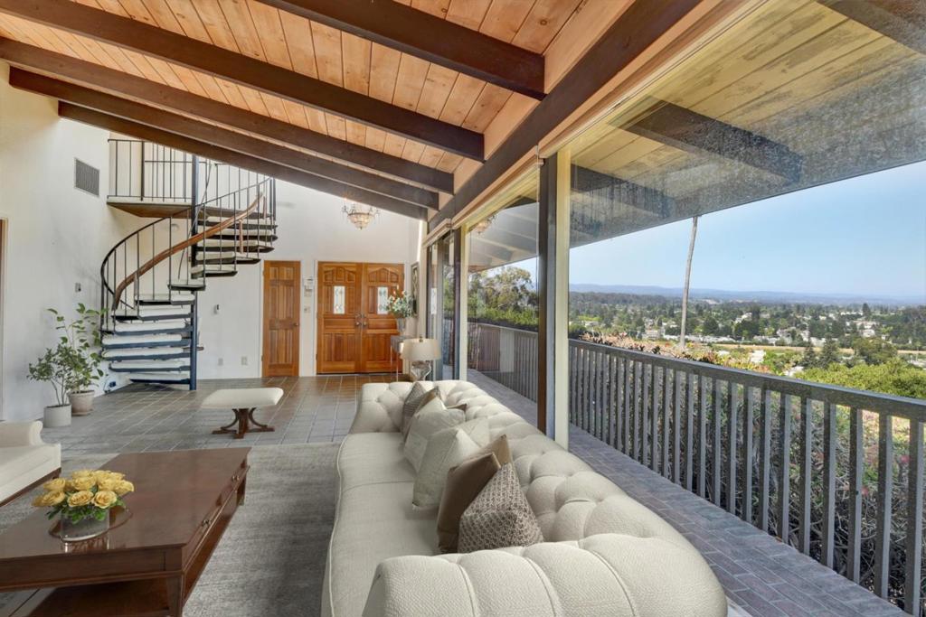 350 Highland Avenue
