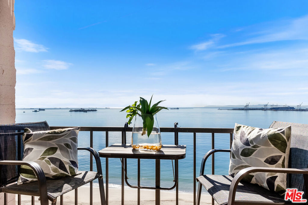 Queens Surf (QS) - Residential