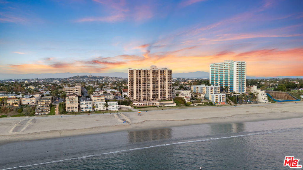 Queens Surf (QS) - Residential