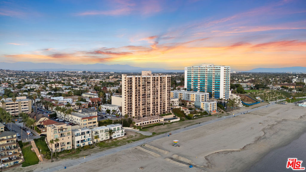 Queens Surf (QS) - Residential