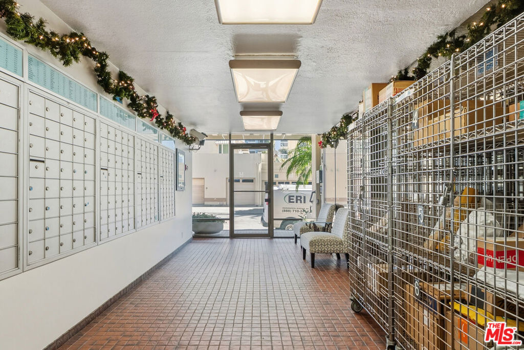 Queens Surf (QS) - Residential