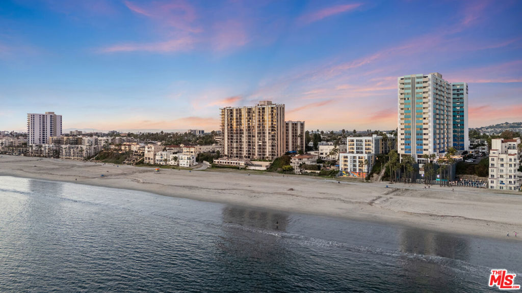 Queens Surf (QS) - Residential