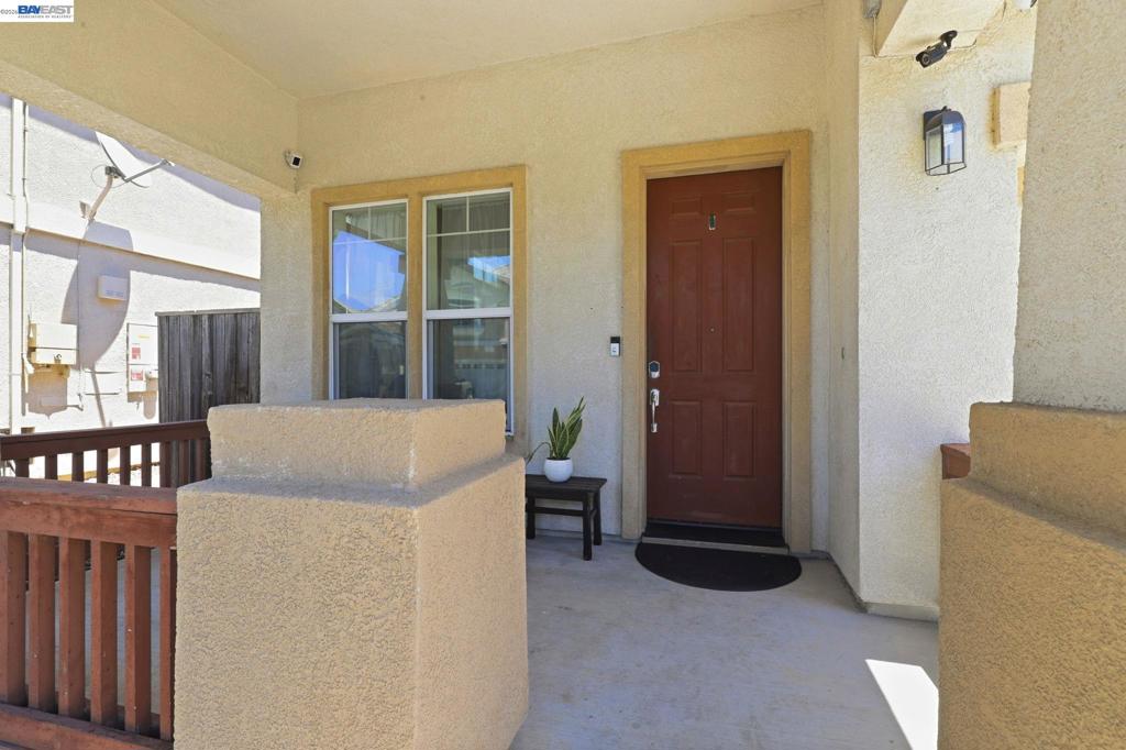 1205 Nellis Ct