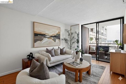 Photo of 801 Franklin St #1119, Oakland, CA 94607 (MLS # 41124789)