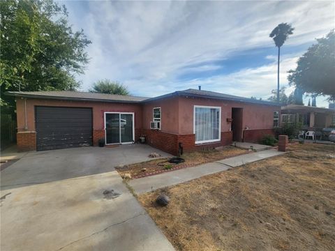 16823 Fontlee Lane Fontana CA 92335