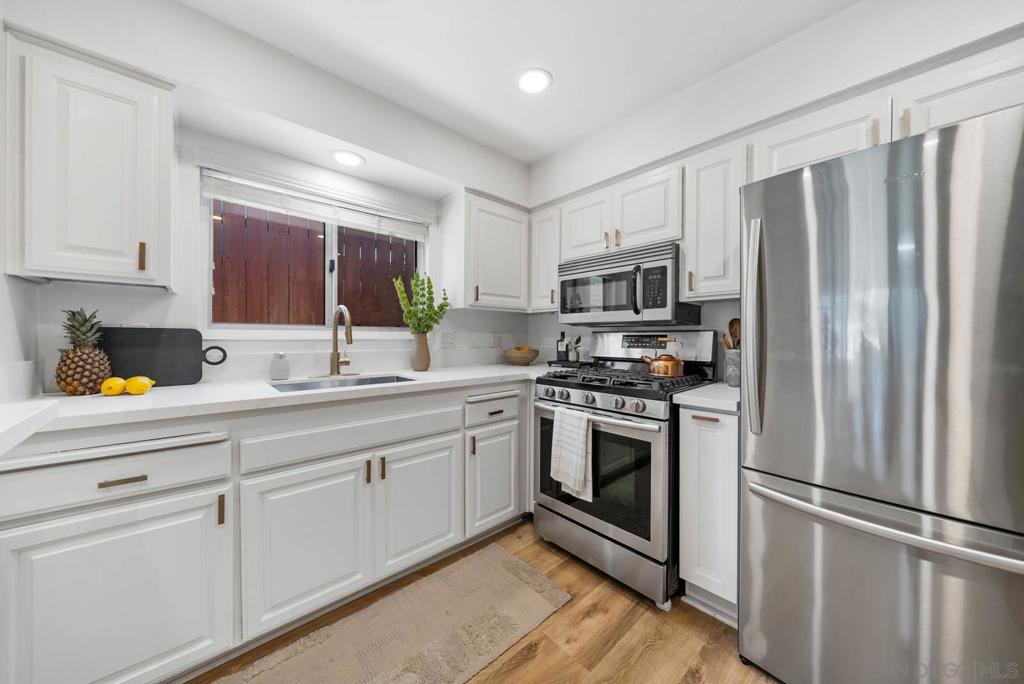 617 Cathy Ln