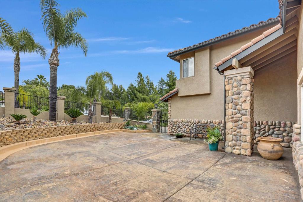 2669 Victoria Circle