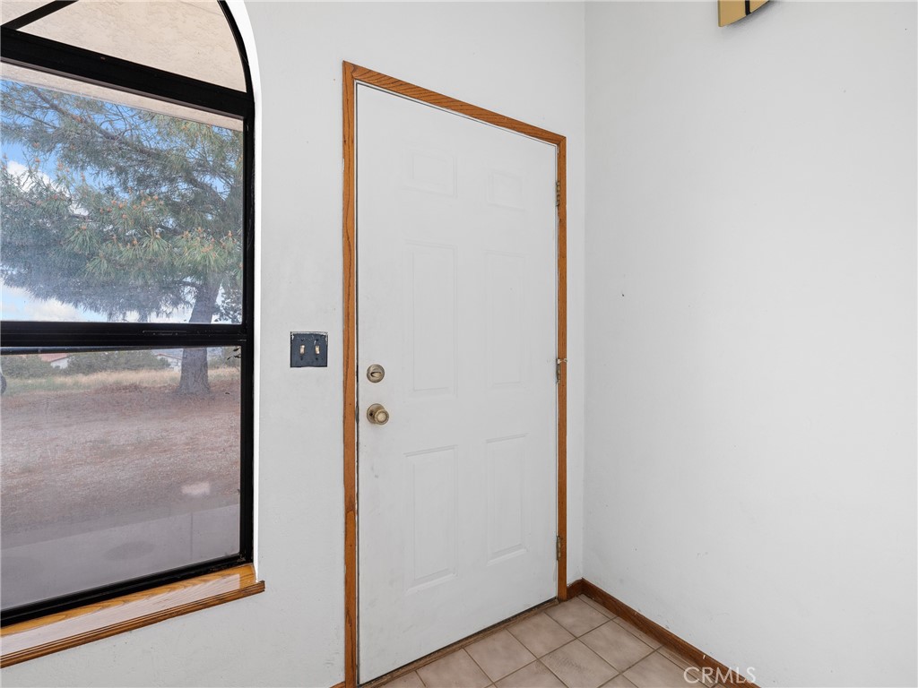 1275 Tamarack Road