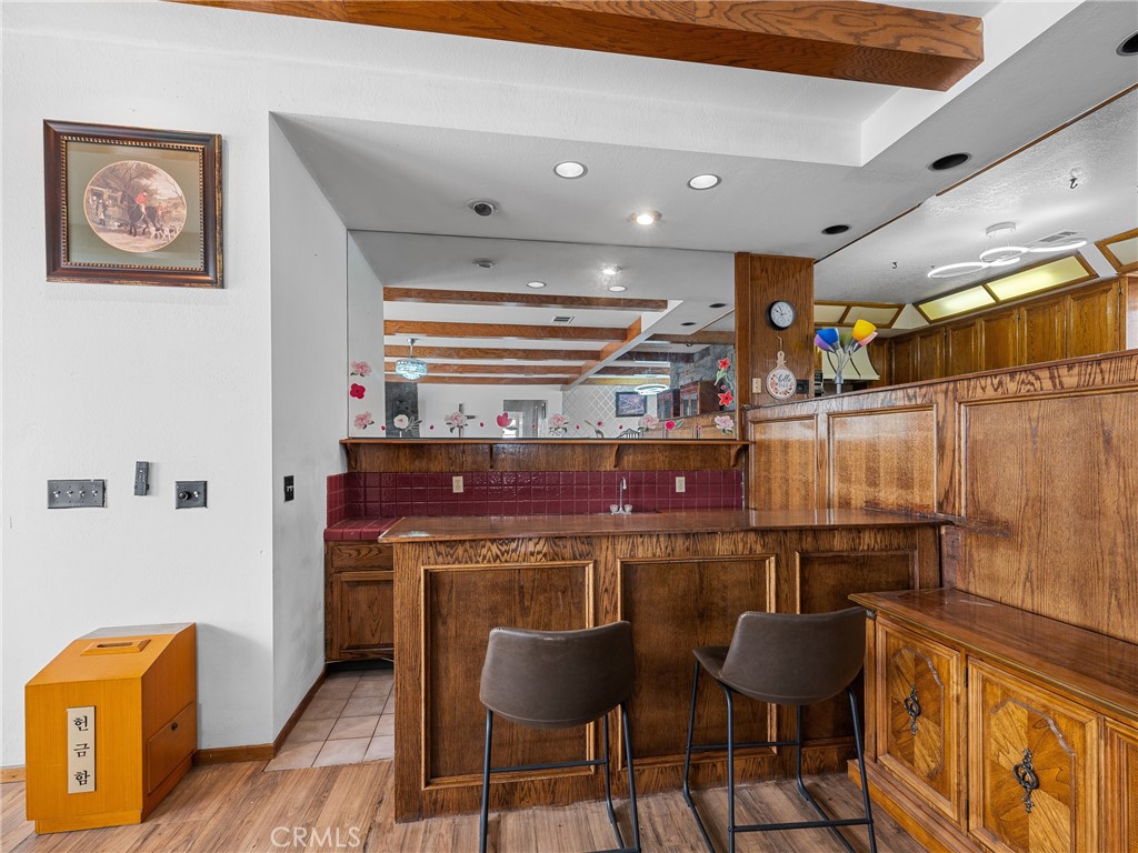 1275 Tamarack Road