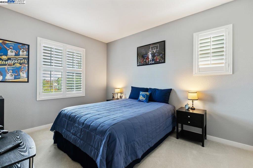 SUMMERLAKE - Residential