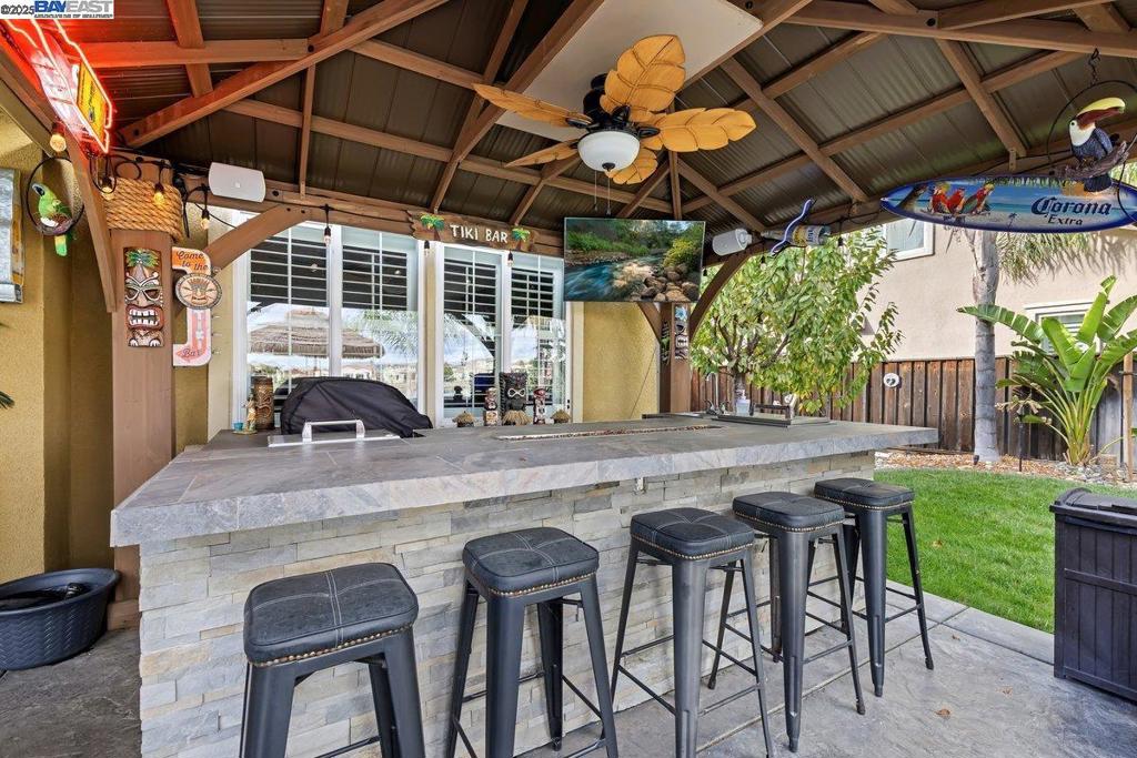 SUMMERLAKE - Residential