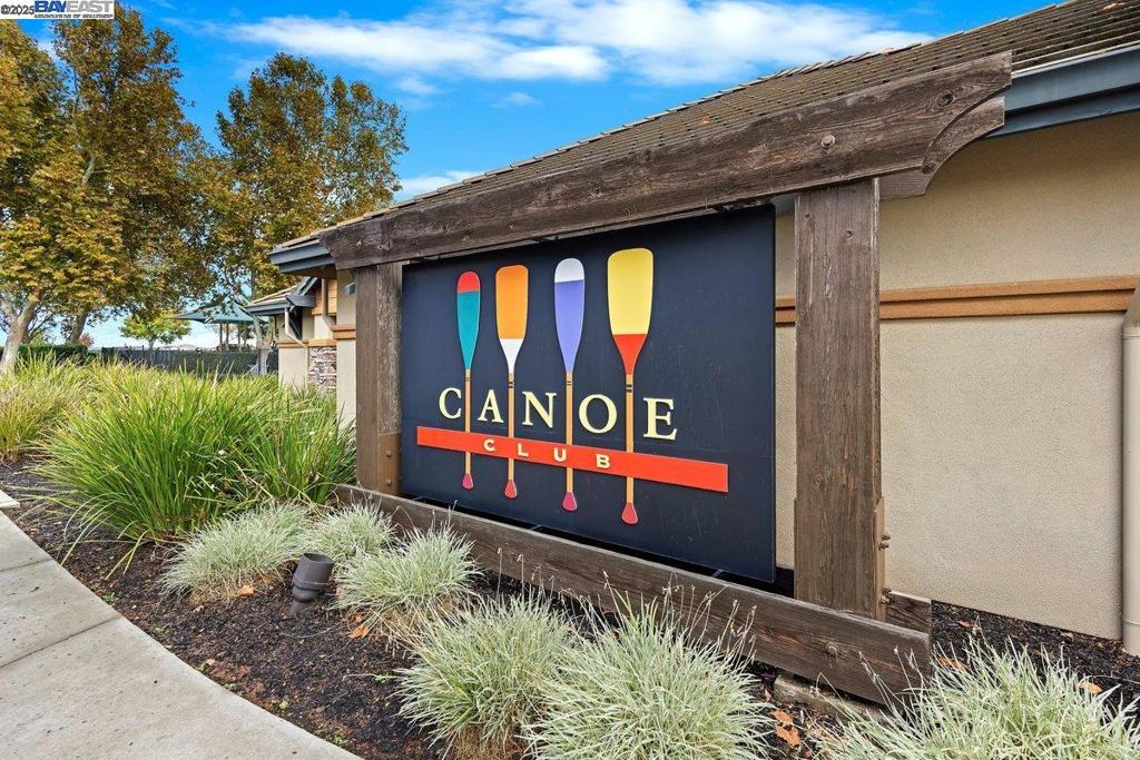 SUMMERLAKE - Residential