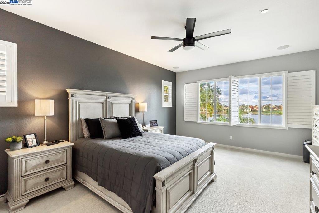 SUMMERLAKE - Residential