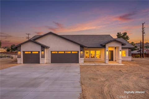 Photo of 18620 SYMERON Road, Apple Valley, CA 92307 (MLS # HD26165210)