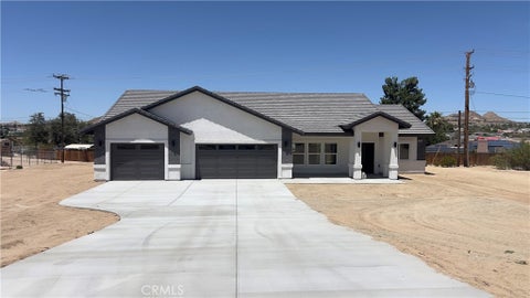Photo of 18620 SYMERON Road, Apple Valley, CA 92307 (MLS # HD26165210)