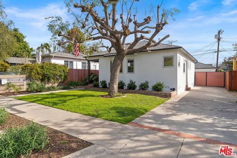 Tiny photo for 1142 Garfield Avenue, Venice, CA 90291 (MLS # 26645833)