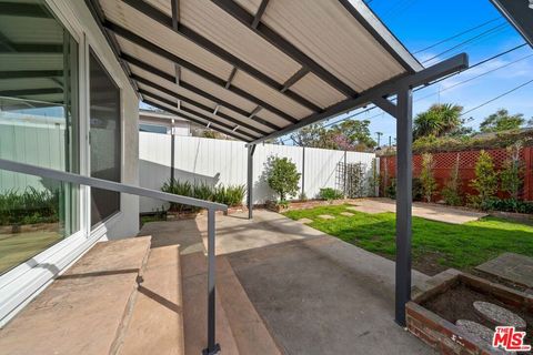 Tiny photo for 1142 Garfield Avenue, Venice, CA 90291 (MLS # 26645833)
