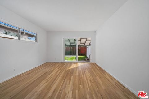 Tiny photo for 1142 Garfield Avenue, Venice, CA 90291 (MLS # 26645833)