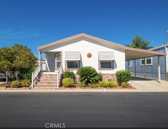 1245 W Cienega Avenue 75