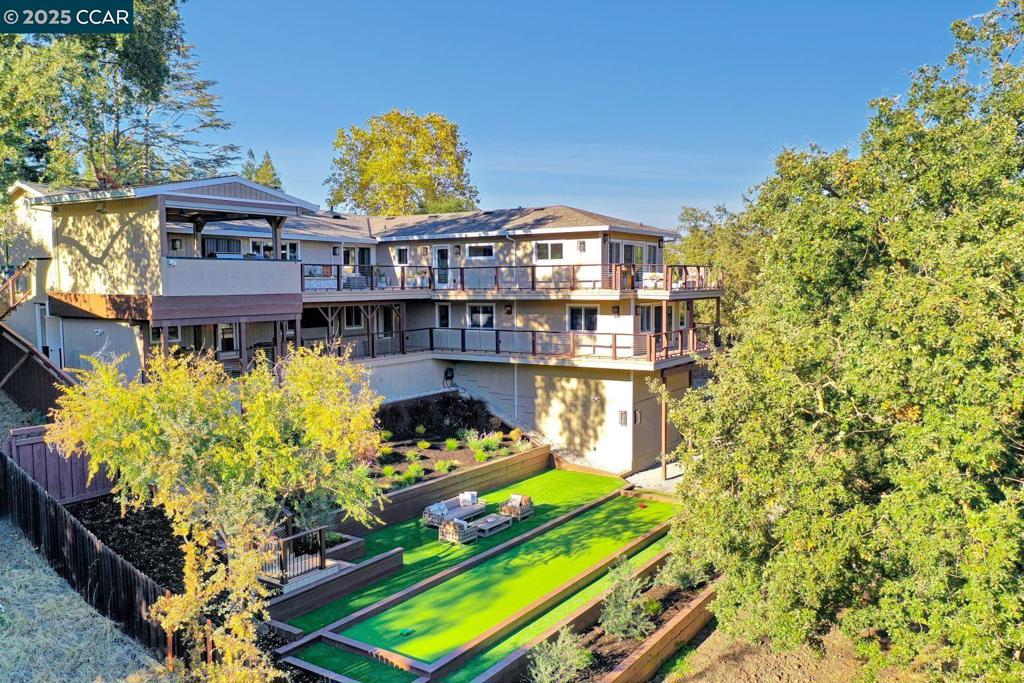 24 Crest Ct