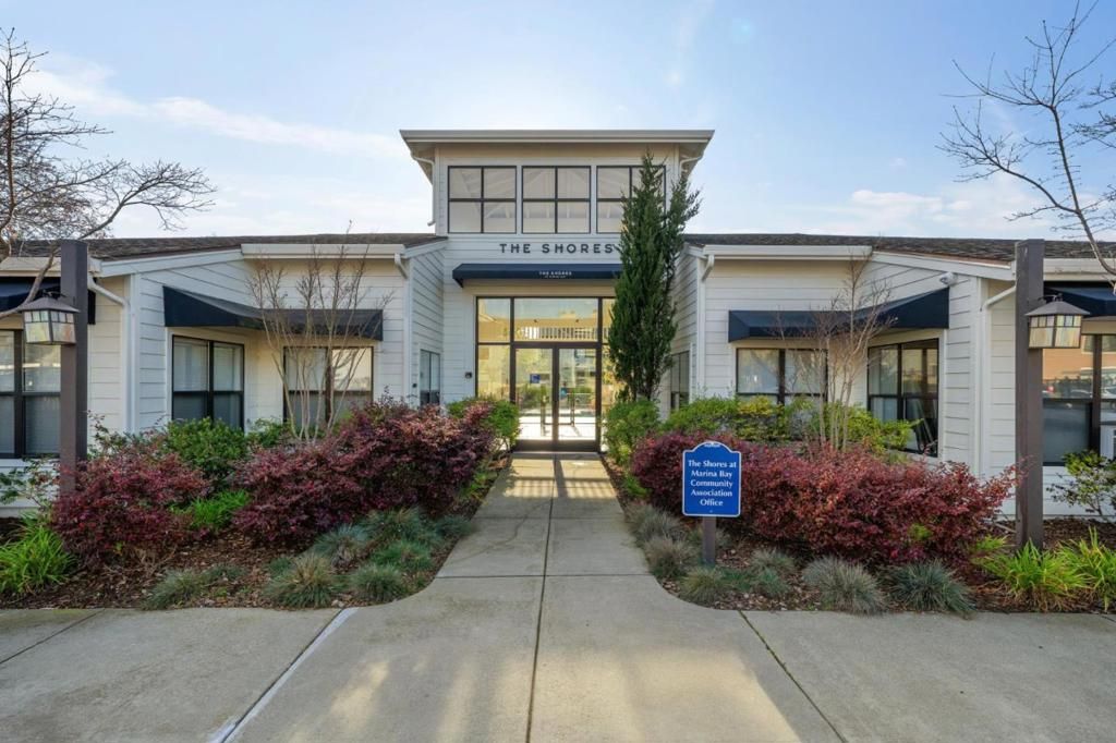 Photo of 195 Shoreline Court, Richmond, CA 94804 (MLS # ML82043611)