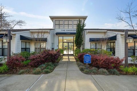 Photo of 195 Shoreline Court, Richmond, CA 94804 (MLS # ML82043611)