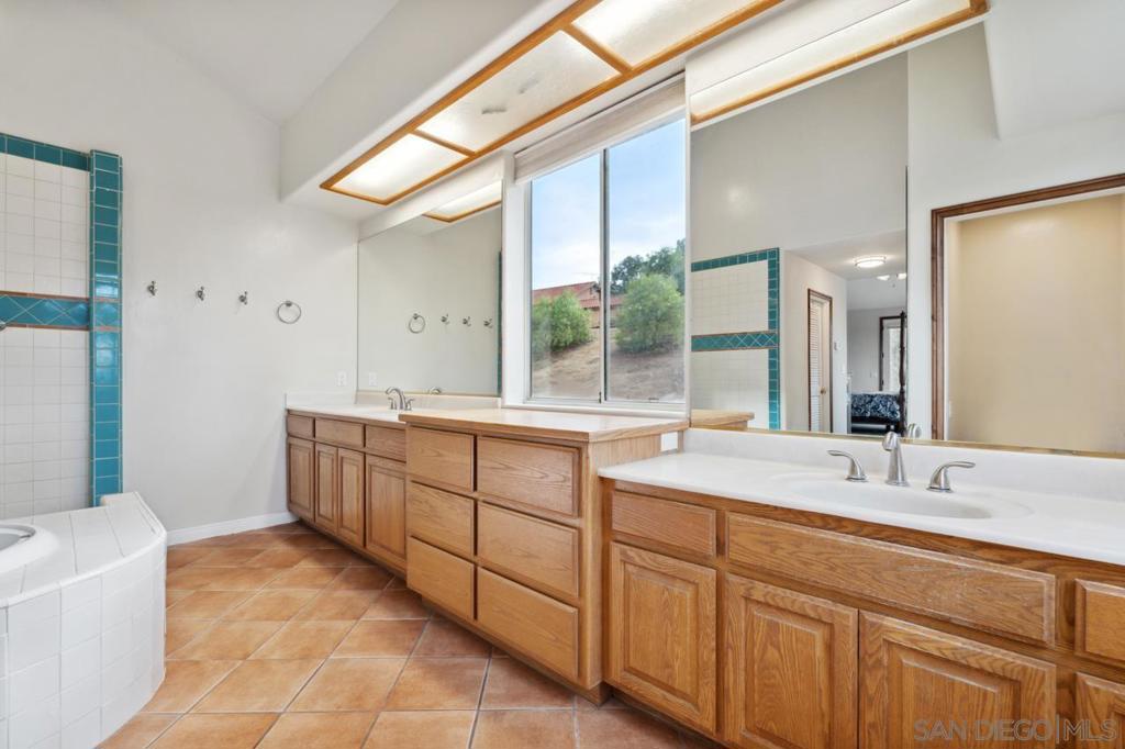 Ramona - Residential