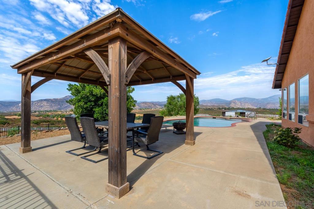 Ramona - Residential