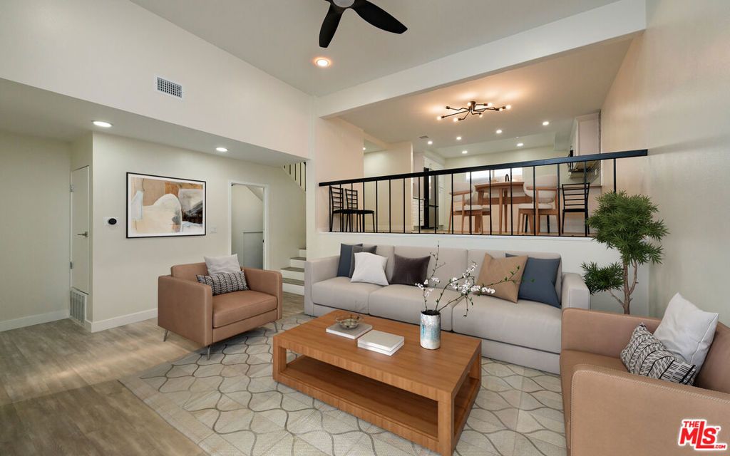 Photo of 13206 Admiral Avenue #F, Marina Del Rey, CA 90292 (MLS # 26640269)