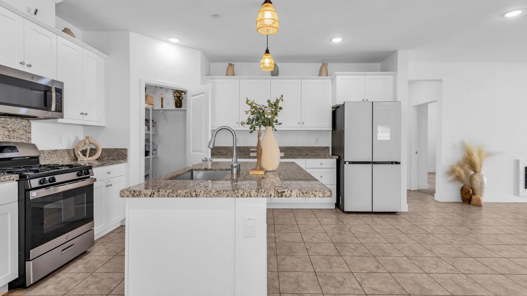 62880 Loftwood Street