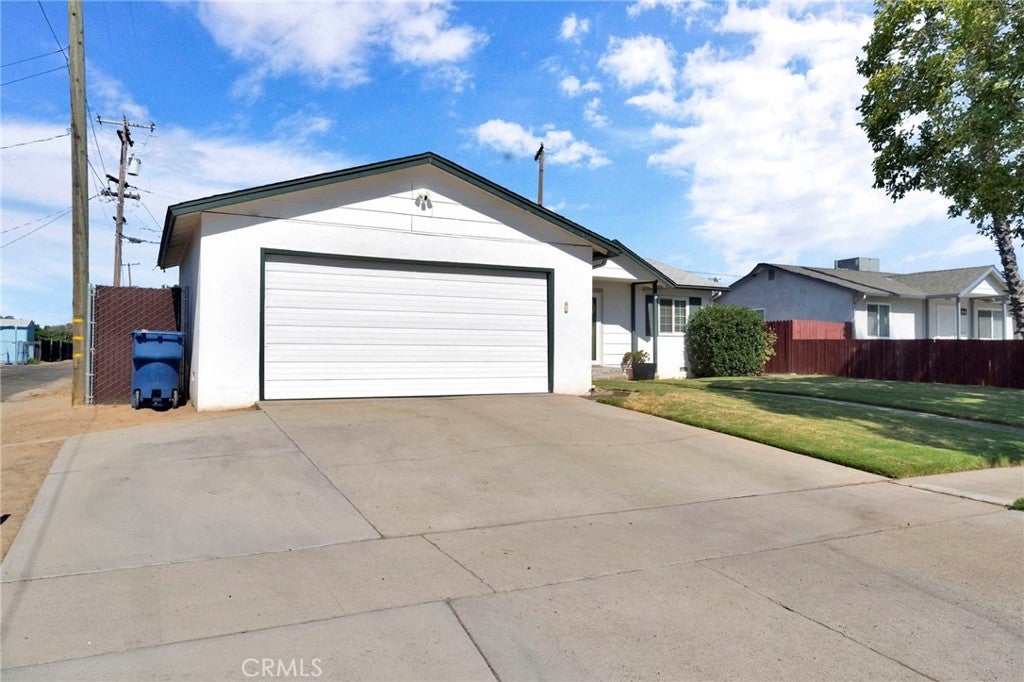 4619 N Clark