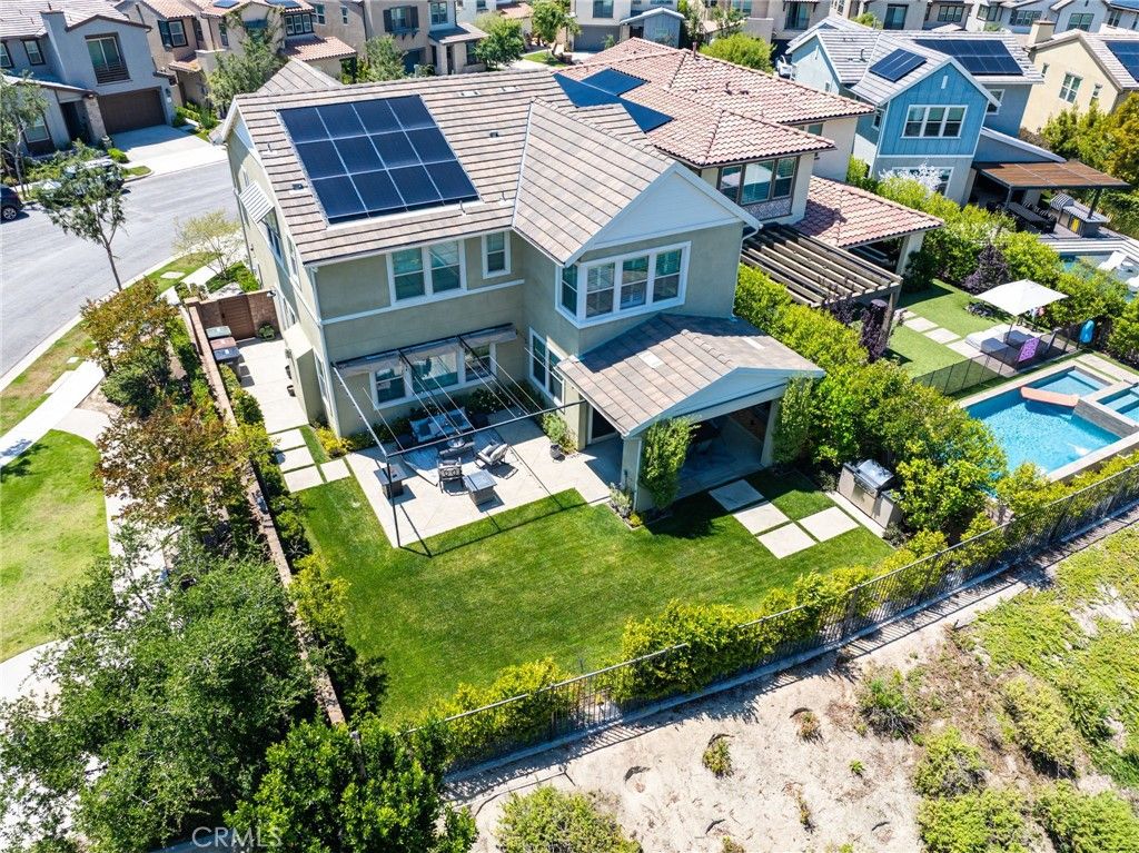 listing image 130722362854823425229