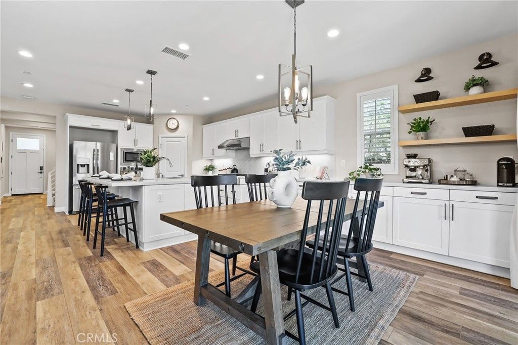 listing image 130723364200525247060