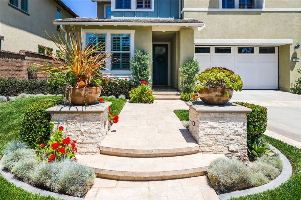 listing image 130729765919461116311