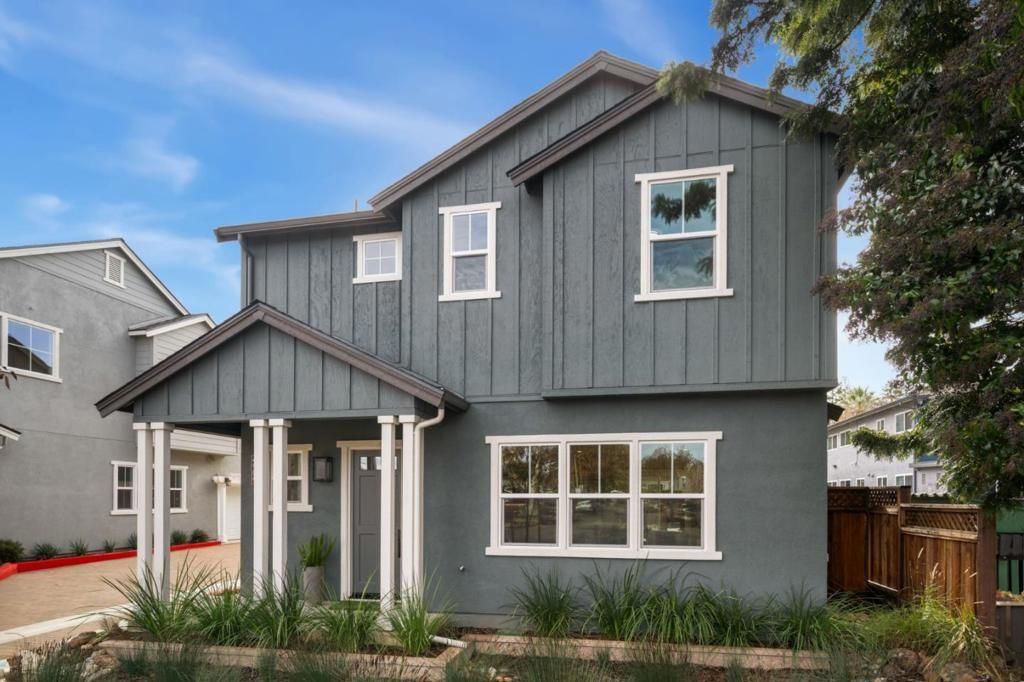 Photo of 4910 Vivi Place Pl, San Jose, CA 95124 (MLS # ML82039060)