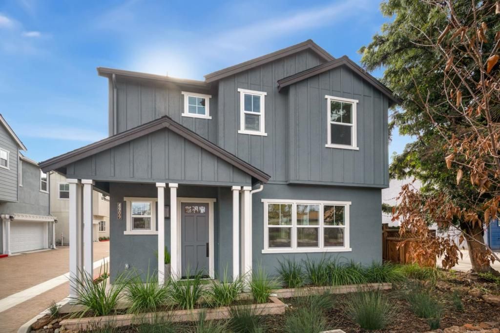 Photo of 4910 Vivi Place Pl, San Jose, CA 95124 (MLS # ML82039060)