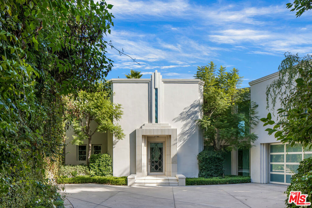 1456 Blue Jay Way