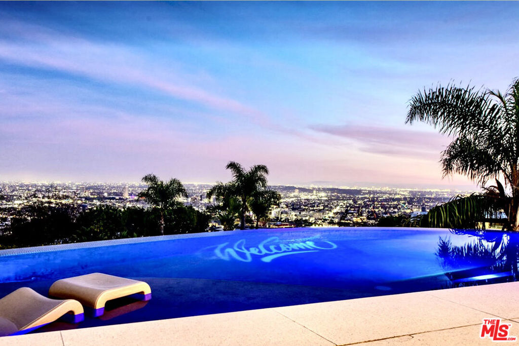 1456 Blue Jay Way