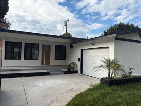 2715 Petaluma Avenue Long Beach CA 90815