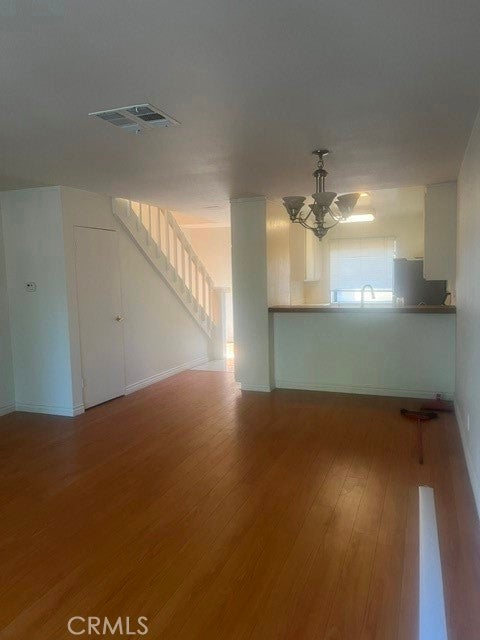 12750 Centralia 30