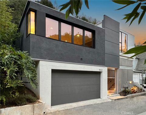 Photo of 9844 Wanda Park Drive, Beverly Hills, CA 90210 (MLS # SB25191492)