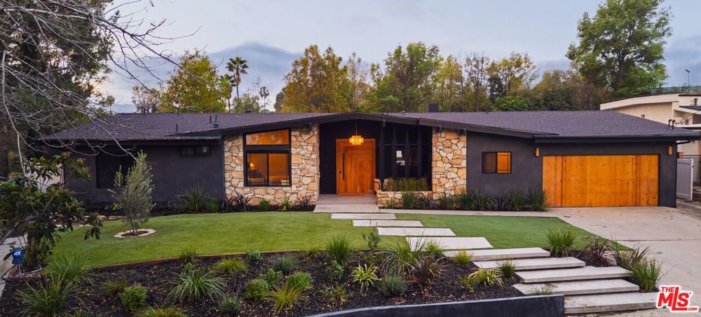 5625 Wilhelmina Avenue