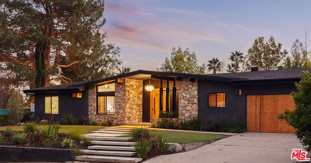 5625 Wilhelmina Avenue