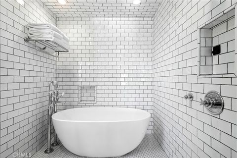 Tiny photo for 31889 Circle Drive Dr, Laguna Beach, CA 92651 (MLS # NP25115661)