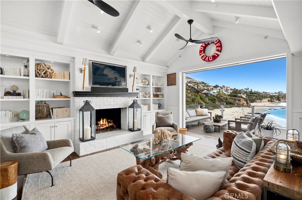 Photo of 31889 Circle Drive Dr, Laguna Beach, CA 92651 (MLS # NP25115661)