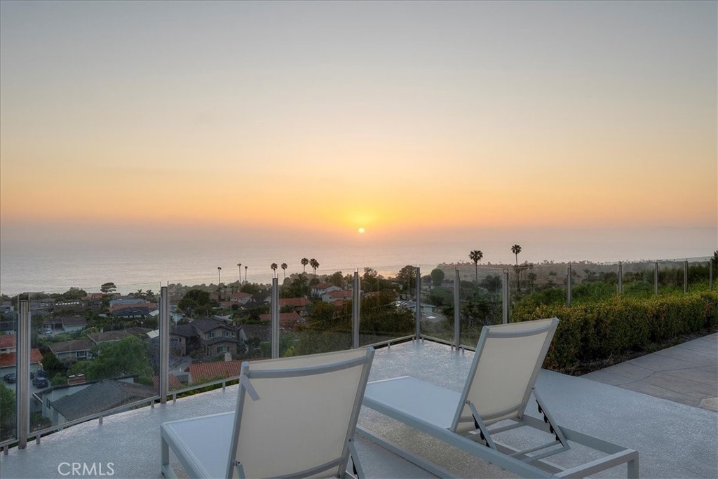 7241 Avenida Altisima