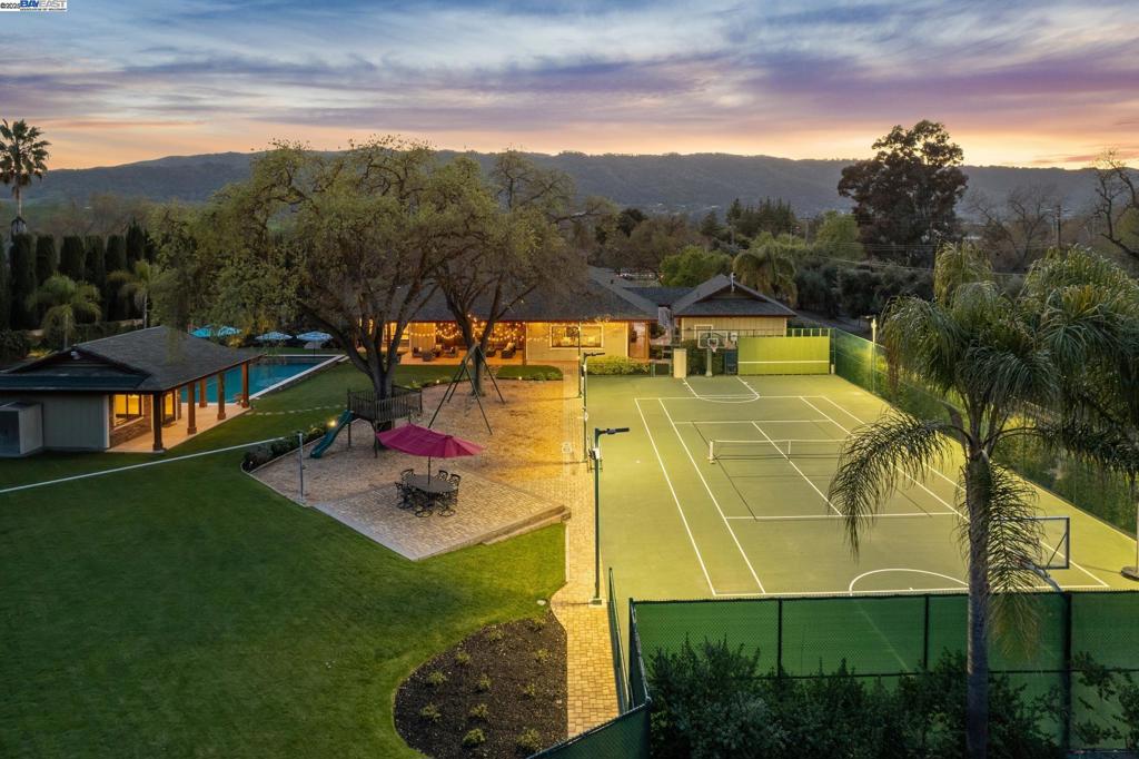 HAPPY VALLEY - Residential