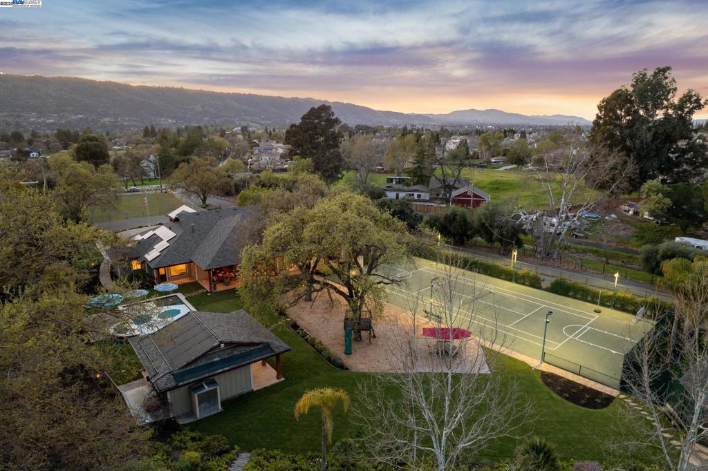 HAPPY VALLEY - Residential