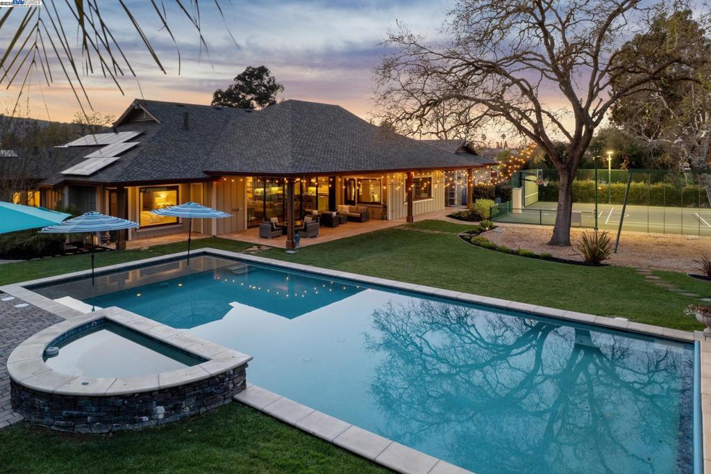 HAPPY VALLEY - Residential