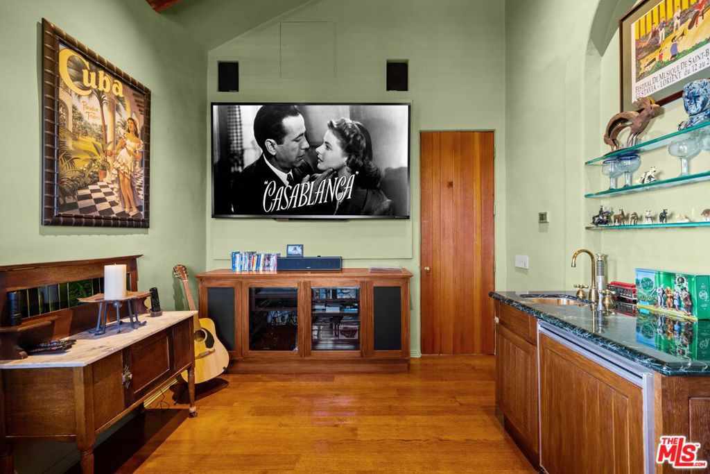 Hidden Hills - Residential